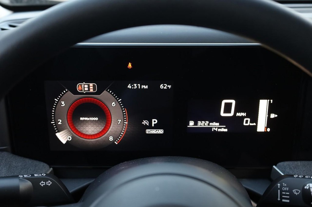 Nissan Kicks Vehicle Image 12