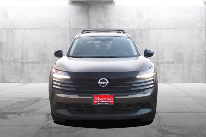 Nissan Kicks Vehicle Image 04