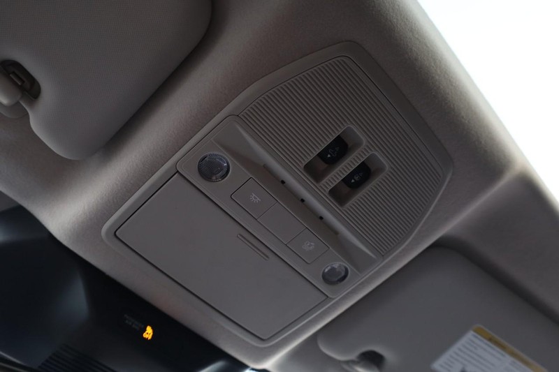 Nissan Kicks Vehicle Image 19