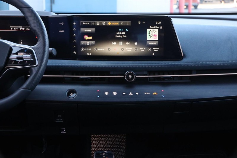 Nissan ARIYA Vehicle Full-screen Gallery Image 25