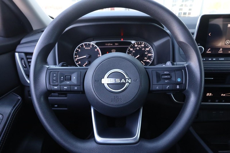 Nissan Rogue Vehicle Image 11