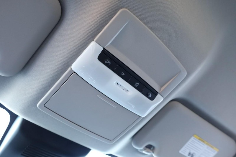 Nissan Sentra Vehicle Image 17