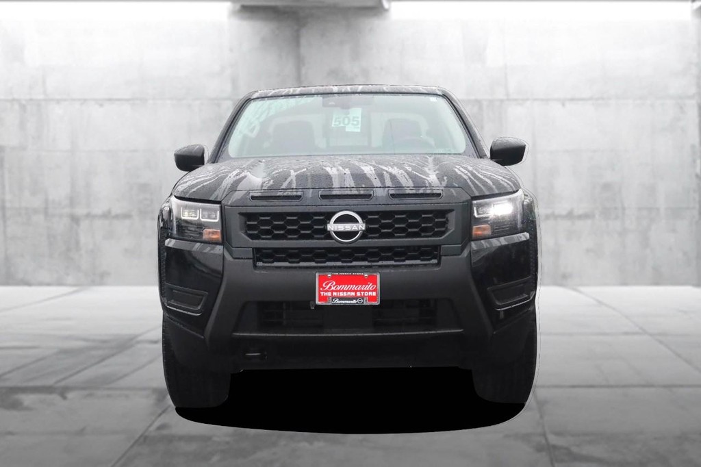 Nissan Frontier Vehicle Image 04