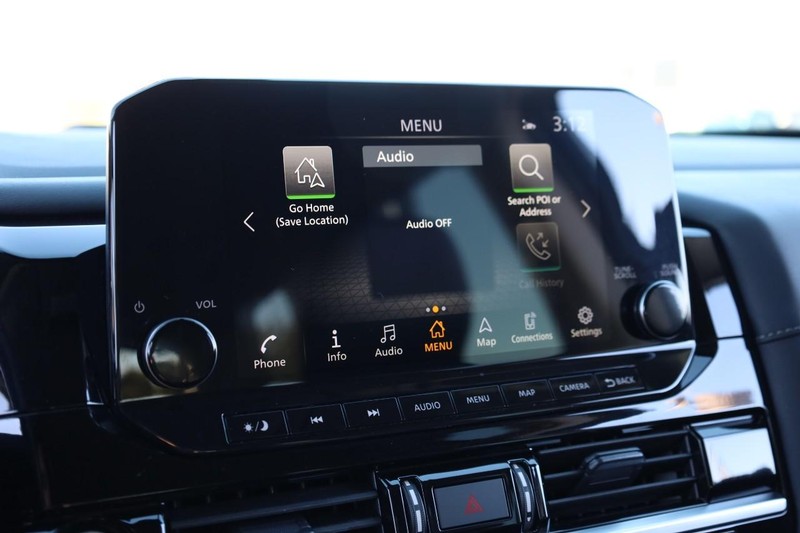 Nissan Pathfinder Vehicle Full-screen Gallery Image 13