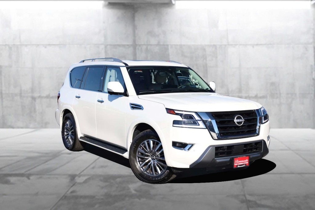 Nissan Armada Vehicle Image 02