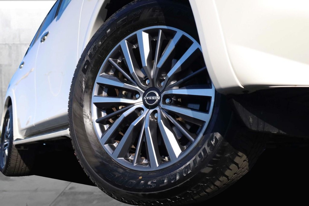 Nissan Armada Vehicle Image 03