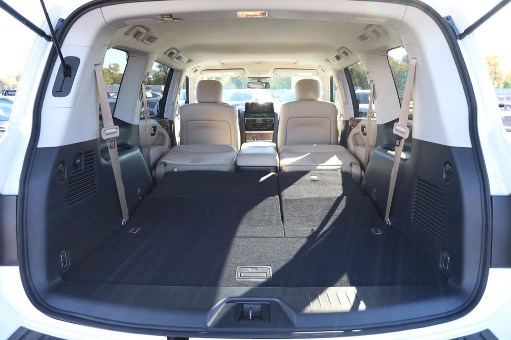 Nissan Armada Vehicle Image 09