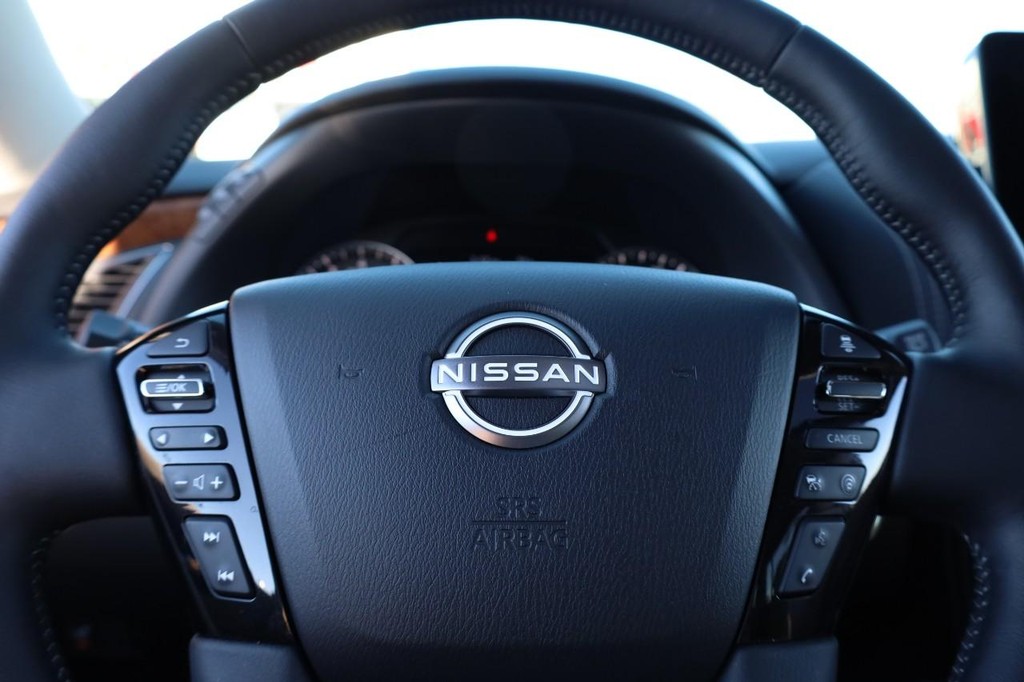 Nissan Armada Vehicle Image 12