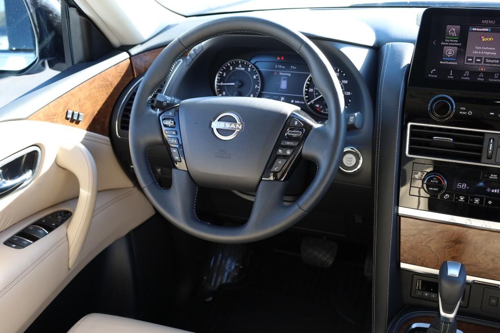 Nissan Armada Vehicle Image 28