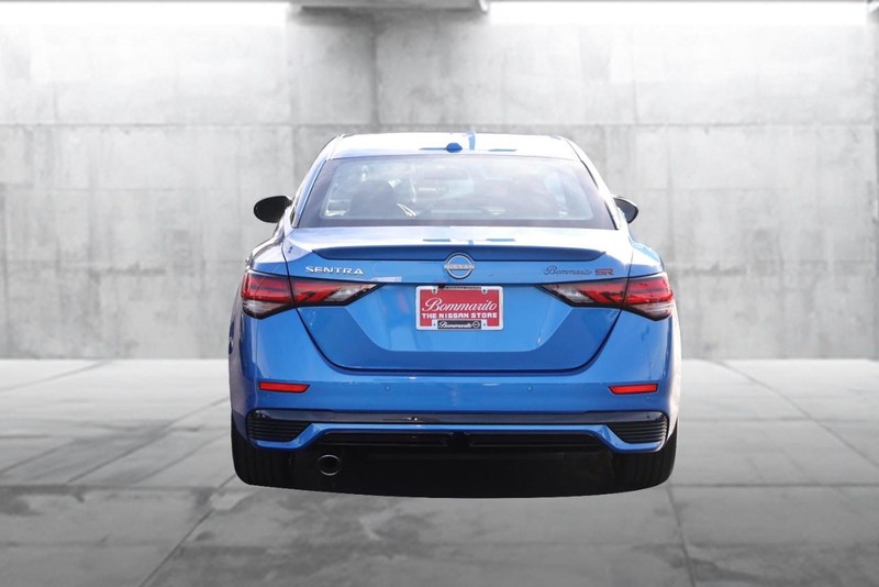 Nissan Sentra Vehicle Image 06