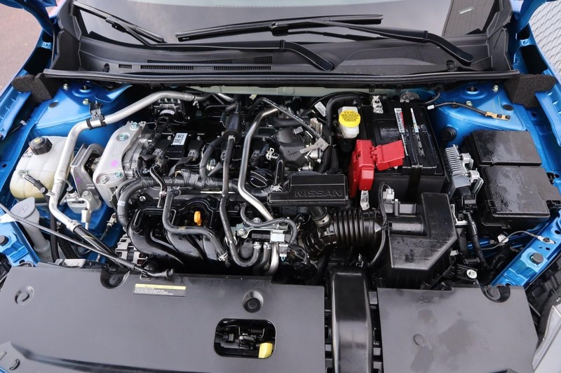 Nissan Sentra Vehicle Image 25