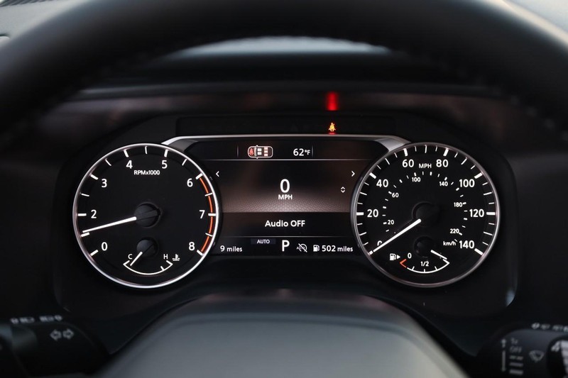 Nissan Rogue Vehicle Full-screen Gallery Image 11