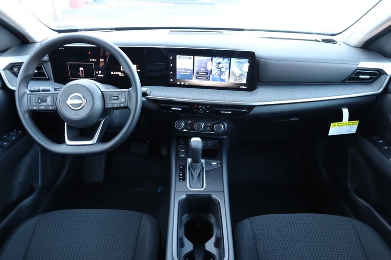 Nissan Kicks Vehicle Image 21