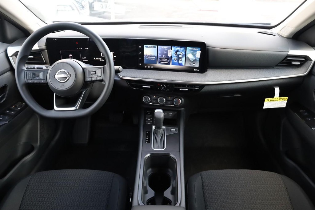 Nissan Kicks Vehicle Image 22