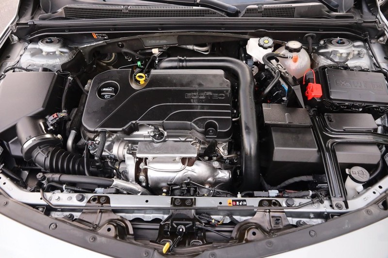 Chevrolet Malibu Vehicle Full-screen Gallery Image 26