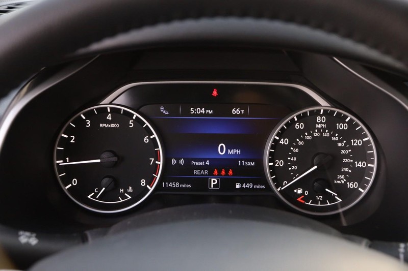 Nissan Murano Vehicle Full-screen Gallery Image 13