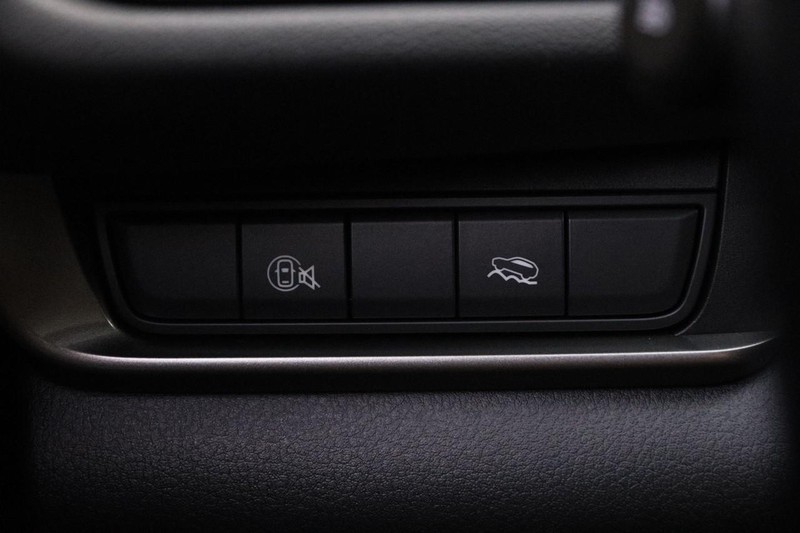 Mazda CX-30 Vehicle Full-screen Gallery Image 19