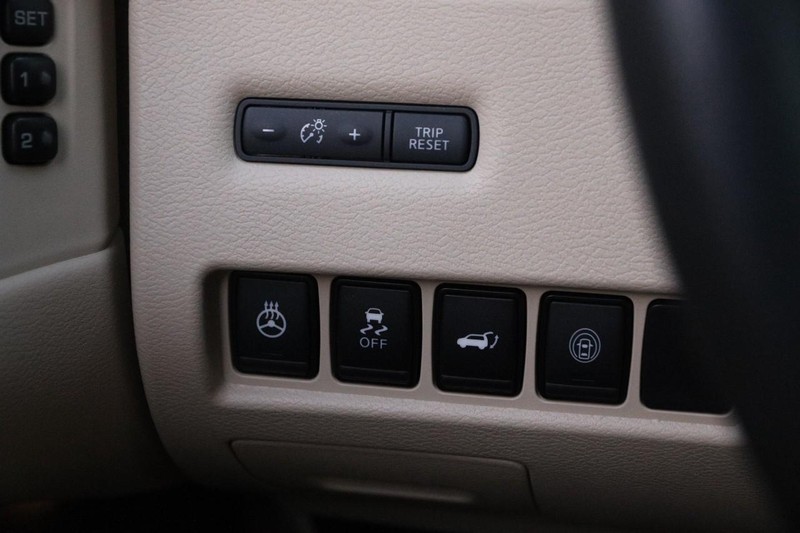 Nissan Murano Vehicle Image 22