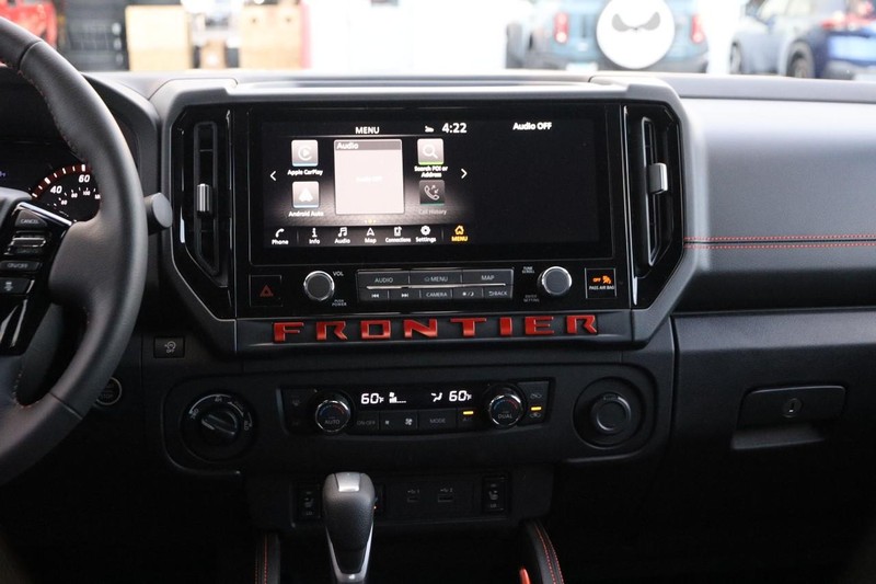 Nissan Frontier Vehicle Image 26