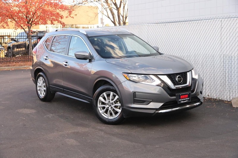 Nissan Rogue Vehicle Image 02