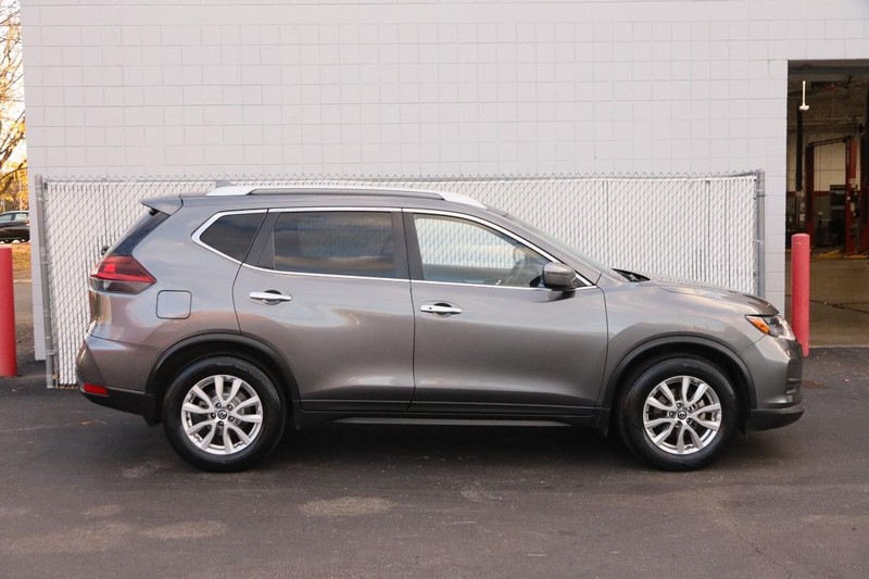Nissan Rogue Vehicle Image 05