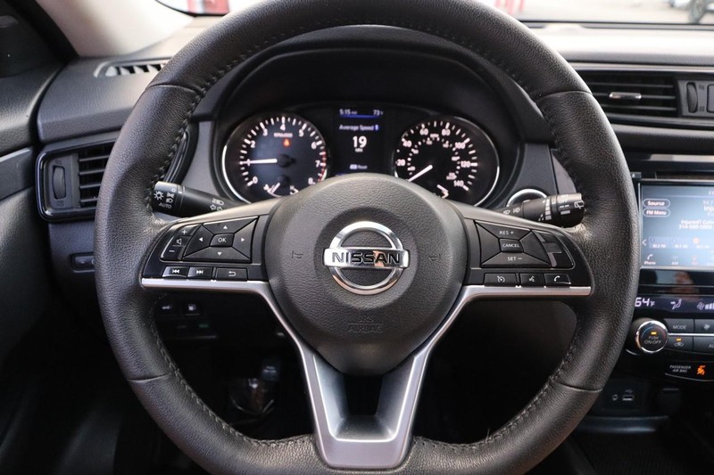 Nissan Rogue Vehicle Image 11