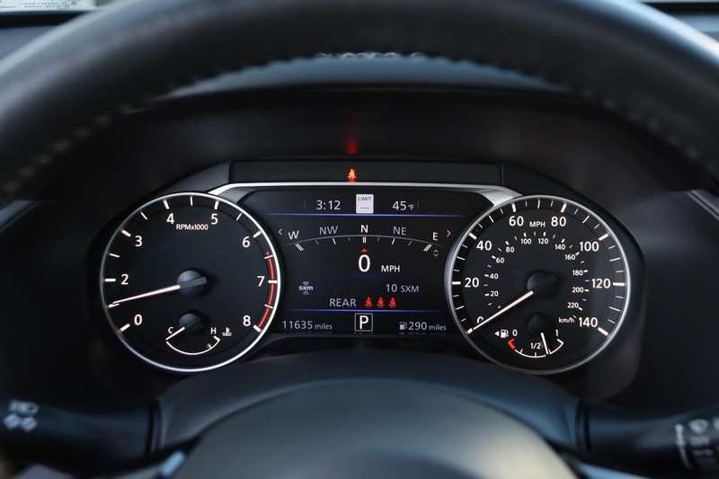 Nissan Altima Vehicle Image 15