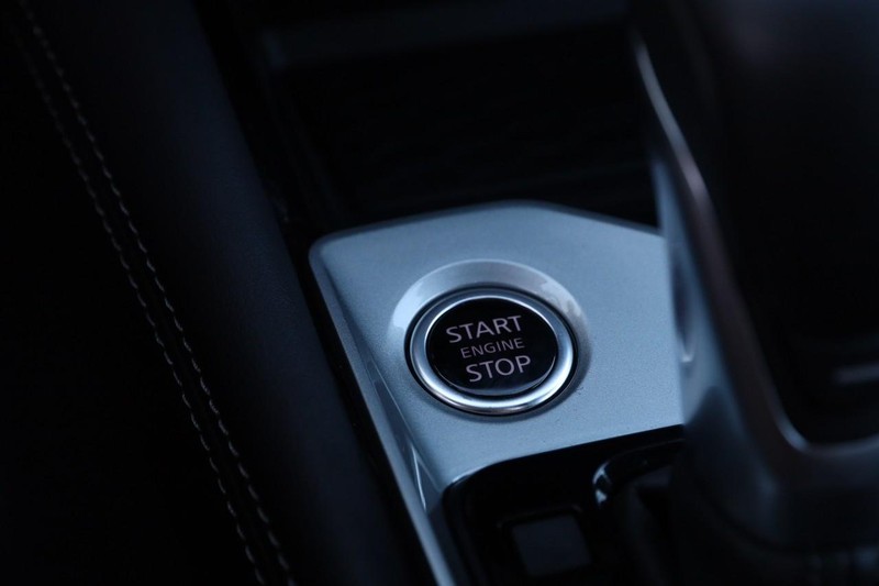 Nissan Altima Vehicle Image 16