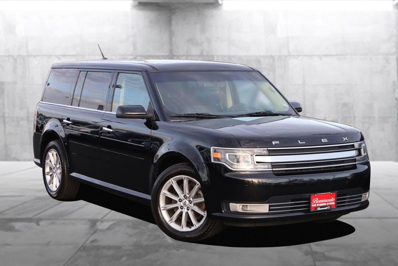 Ford Flex Vehicle Full-screen Gallery Image 02