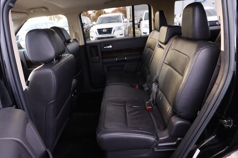 Ford Flex Vehicle Full-screen Gallery Image 10