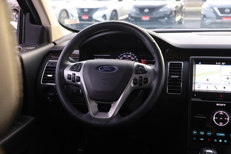 Ford Flex Vehicle Full-screen Gallery Image 22
