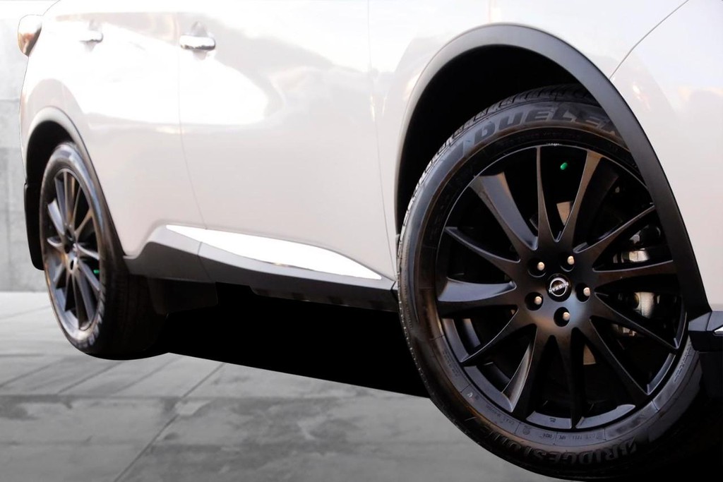 Nissan Murano Vehicle Image 03