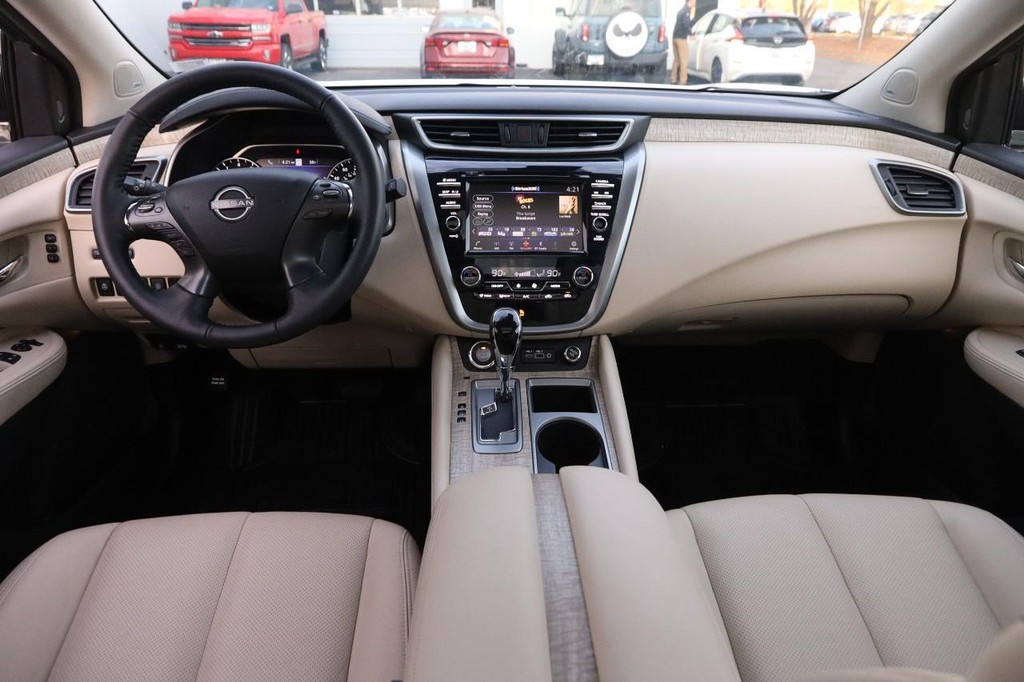 Nissan Murano Vehicle Image 22