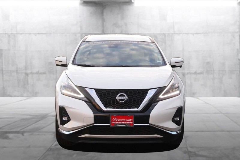 Nissan Murano Vehicle Image 04