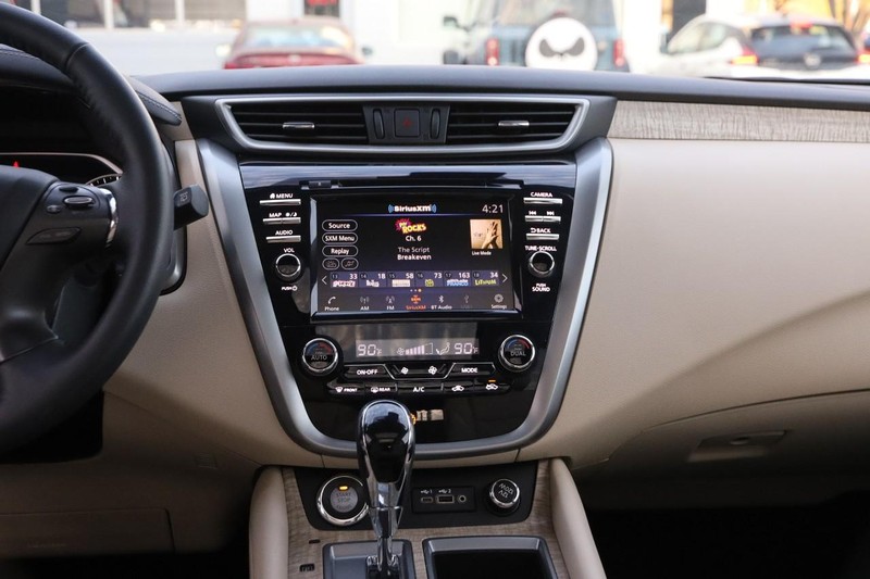 Nissan Murano Vehicle Image 25