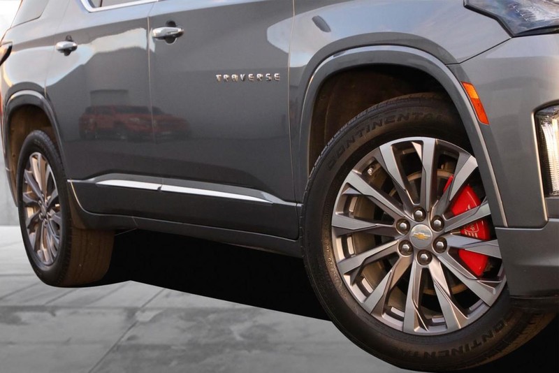 Chevrolet Traverse Vehicle Full-screen Gallery Image 03