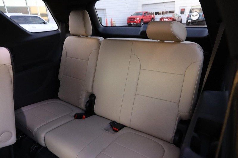 Chevrolet Traverse Vehicle Full-screen Gallery Image 11