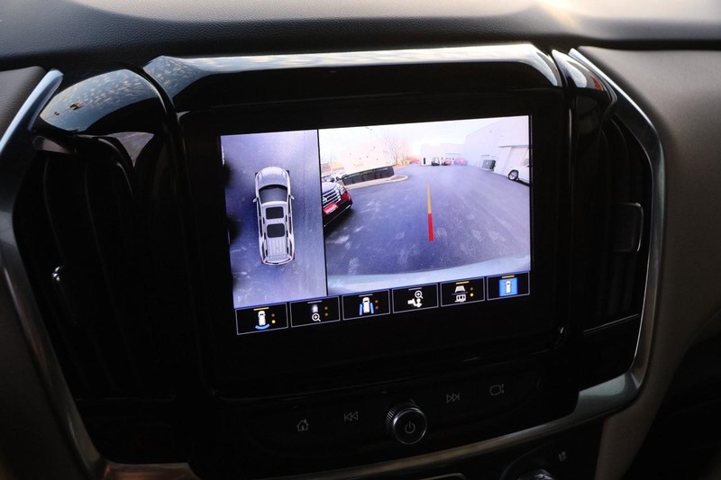Chevrolet Traverse Vehicle Full-screen Gallery Image 19