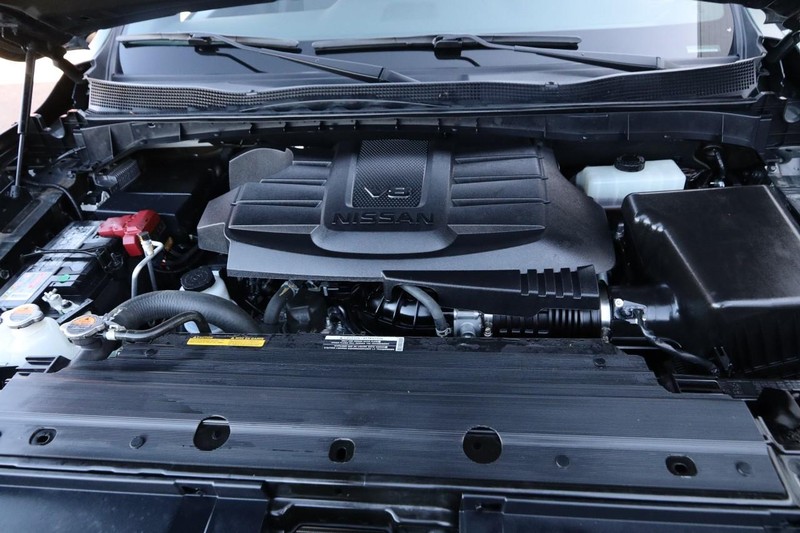 Nissan Titan Vehicle Image 27
