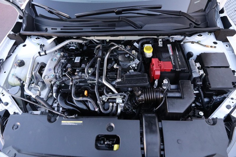 Nissan Sentra Vehicle Image 26