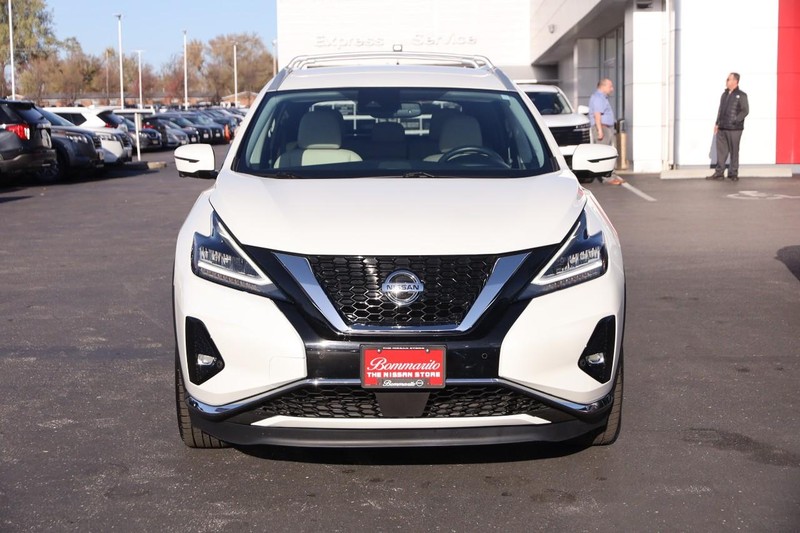 Nissan Murano Vehicle Image 04