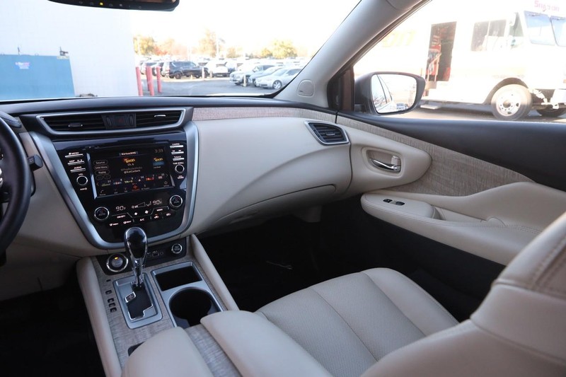 Nissan Murano Vehicle Image 25