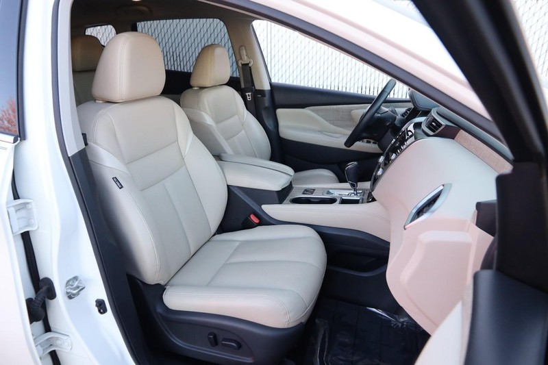 Nissan Murano Vehicle Image 26