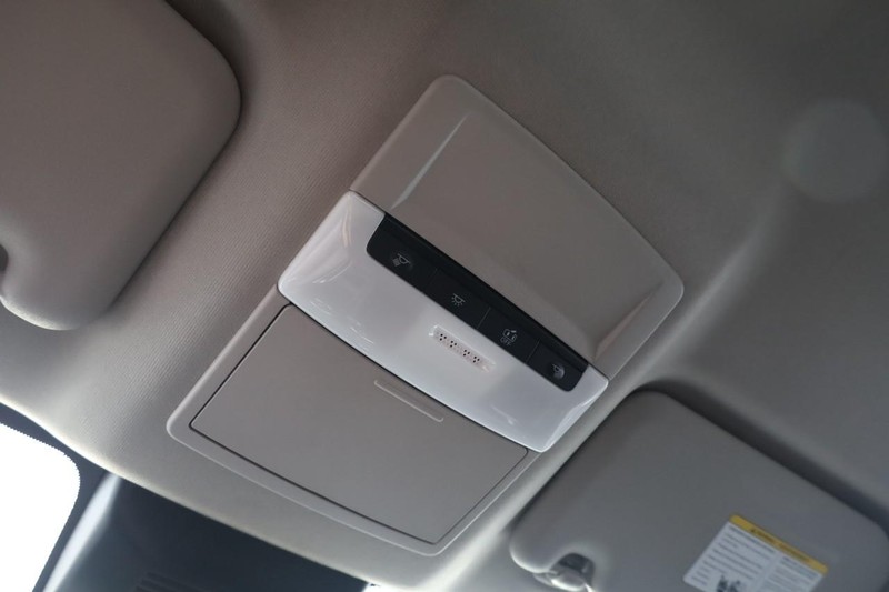 Nissan Sentra Vehicle Image 17