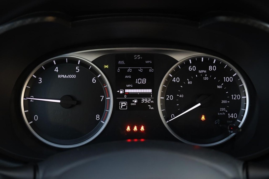 Nissan Versa Vehicle Image 10