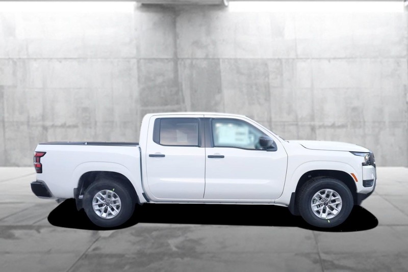Nissan Frontier Vehicle Image 05
