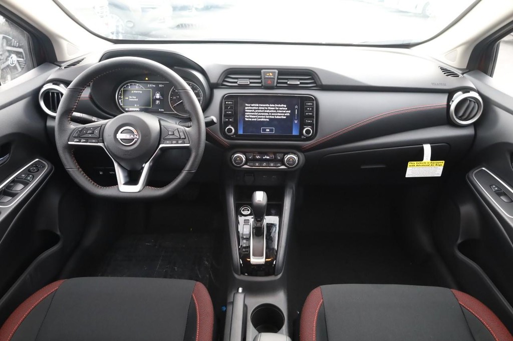 Nissan Versa Vehicle Image 21