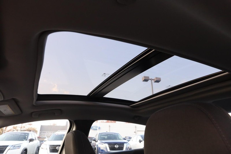 Chevrolet Malibu Vehicle Full-screen Gallery Image 08