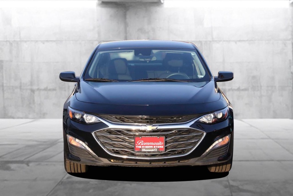 Chevrolet Malibu Vehicle Image 04