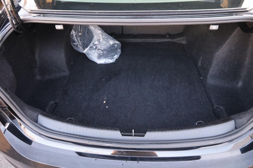 Chevrolet Malibu Vehicle Image 07